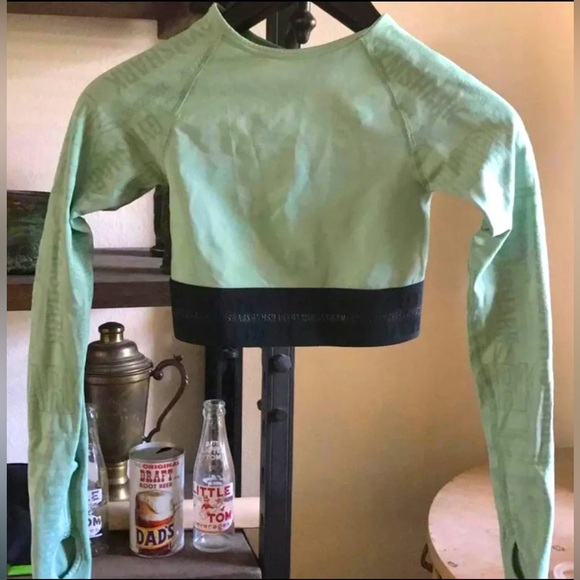 GYMSHARK VISION long sleeve crop top - Picture 3 of 5